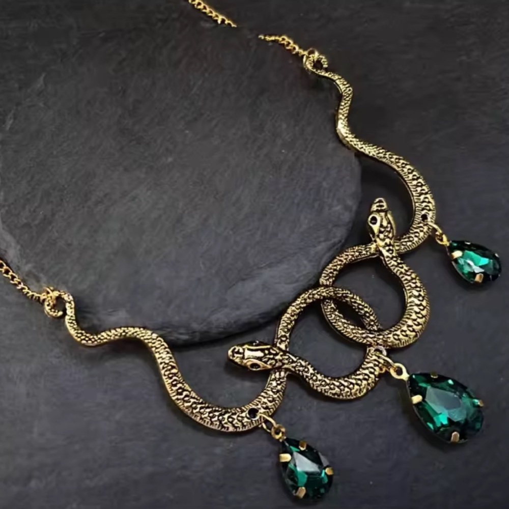 Beautiful Animal Print Vintage Gold Serpent Snake Necklace with Green Accents